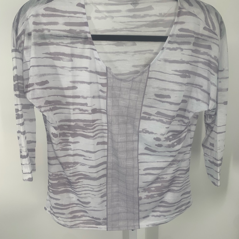 Prana Aleah NWT top size XS lavender made in USA v neck